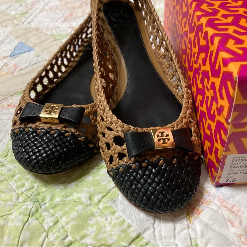 SOLD Tory Burch Carlyle Cap Toe Flat - Picture 3 of 10